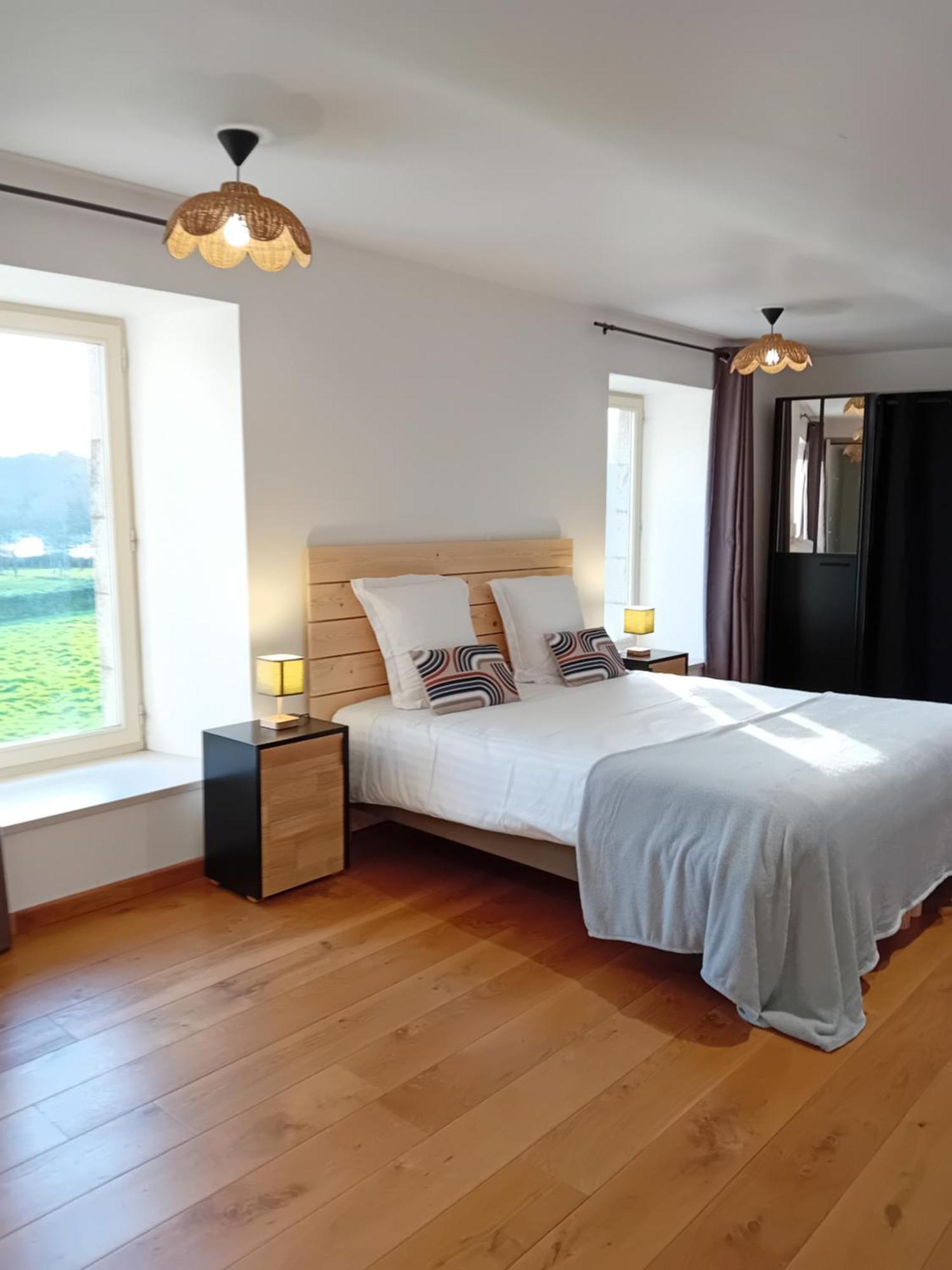 Bed and Breakfast Domaine De Kerbillec Theix Exterior foto